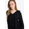 Defacto G9142AXBK81 Siyah Relax Fıt Krinkıl Kumaş Volanlı Bluz