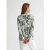 LCW Grace Yeşil Kaçık Yaka Çiçekli Bluz