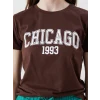 XSIDE Kahverengi Bisiklet Yaka Chicago Baskılı Kadın Tişört
