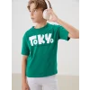 LCW Kids Yeşil Bisiklet Yaka Tokyo Baskılı Erkek Çocuk Tişört