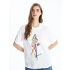LCW Vision Beyaz Bisiklet Yaka Baskılı Kısa Kollu Oversize Kadın Tişört