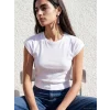 LCW Vision Beyaz Bisiklet Yaka Kadın Crop