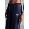Defacto H4469AXIN275 İndigo NBA Brooklyn Nets Lisanslı Wıde Leg Cepli Geniş Paça Standart Boy Kırışık Dokulu Kumaş İndigo Pantolon