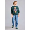 Defacto I3299A8GN536 Yeşil Oversize Bisiklet Yaka Ayıcık Figürlü Baskılı Uzun Kollu Sweatshirt Erkek Çocuk