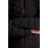 Defacto E9253AXBK81 Siyah Rüzgar Geçirmez Su İtici Regular Fit Kapüşonlu Fermuarlı Cepli Şişme Mont