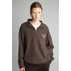 Defacto J1456AXBN151 Kahve Relaxed Fit Yarım Fermuarlı Nakışlı Selanik Kumaş Sweatshirt