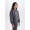 D4378 Kız Çocuk Disney Mickey Mouse &Friends Oversize Geniş Kalıp Kapüşonlu Sırt Baskılı Sweatshirt