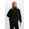 D9009 Yarım Fermuarlı Dik Yaka Basic Sweatshirt