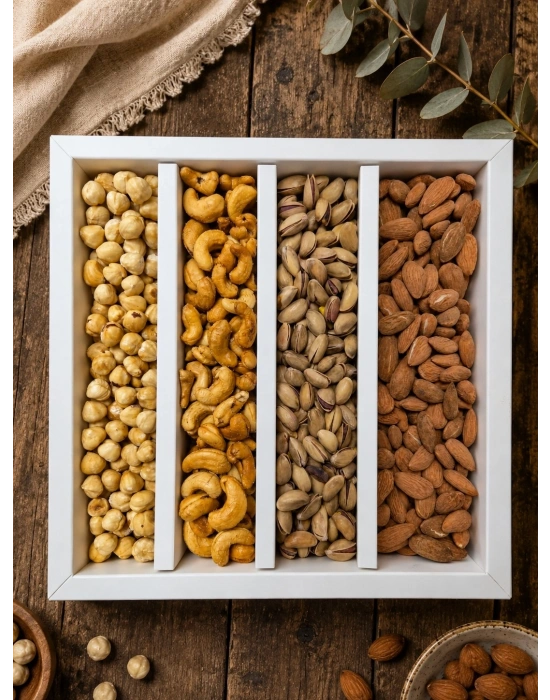Karışık Kuruyemiş Kutusu 700 Gr – Fındık, Kaju, Badem ve Antep Fıstığı