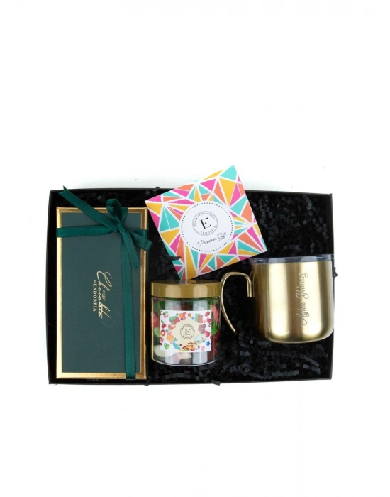 Kişiye Özel Çelik Matara Gold - Yılbaşı Kutusu Madlen Mix Çikolata- Yumuşak Şeker 150 Gr
