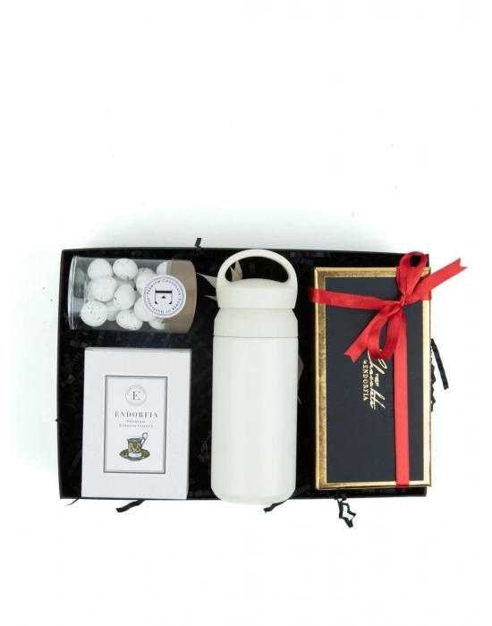 Yılbaşı Kutusu Madlen Sütlü Çikolata - Seyahat Kupası 350 Ml - Coco Draje 110 Gr - Premium Türk Kahvesi 100 Gr