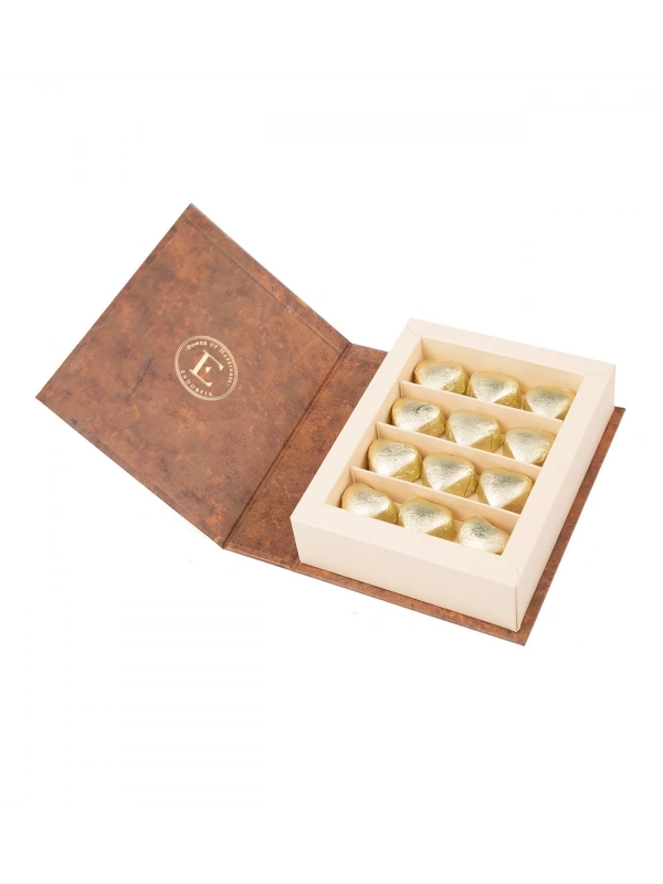 Brown Book Fıstıklı Kalp Çikolata - Gold
