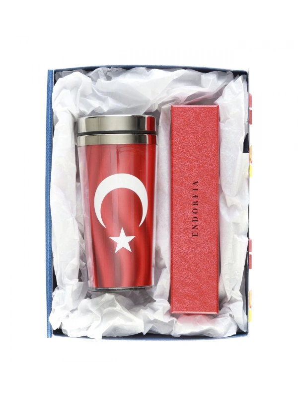 Türk Bayrağı Tasarımlı Termos Endorfia Fıstıklı Kalp Çikolata Hediye Kutusu
