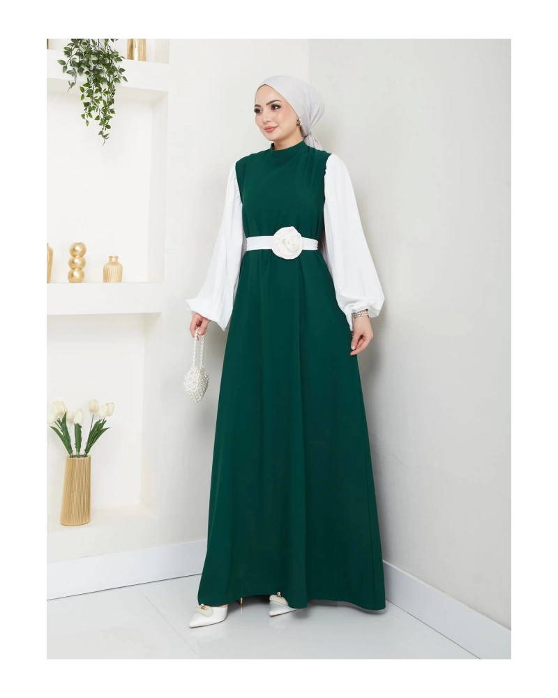 KADIN TESETTÜR KOLU BEYAZ ELBİSE ÇİÇEKLİ TOKA ZÜMEÜT ELBİSE