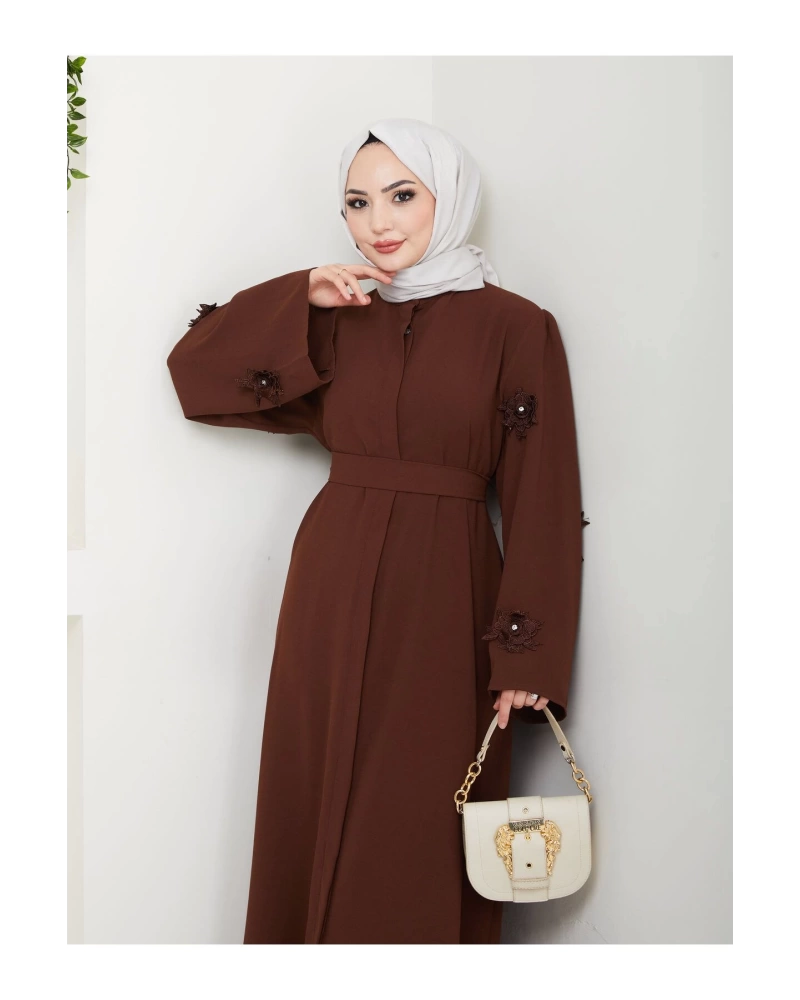 KOLU GÜL DANTELLİ DETAYLI ABAYA TESETTÜR GIYIM KADIN FERACE ELBISE 5007 KAHVE