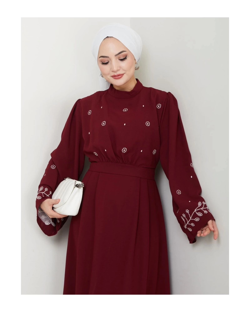 KADIN TESETTÜR NAKİŞLİ ELBİSE BALAMALI