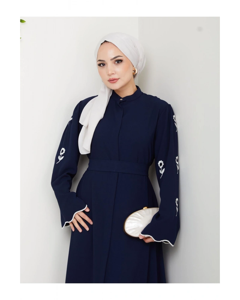 KOLU ÇİÇEK NAKIŞ DETAYLI TESETTÜR KADIN ABİYE ELBİSE LACİVERT
