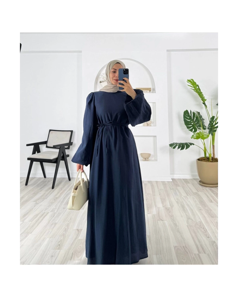 PİLİSELİ VRN POLYESTER KUMAŞ ASTARLI -BALON KOL HAKIM YAKA KEMERLİ ELBİSE