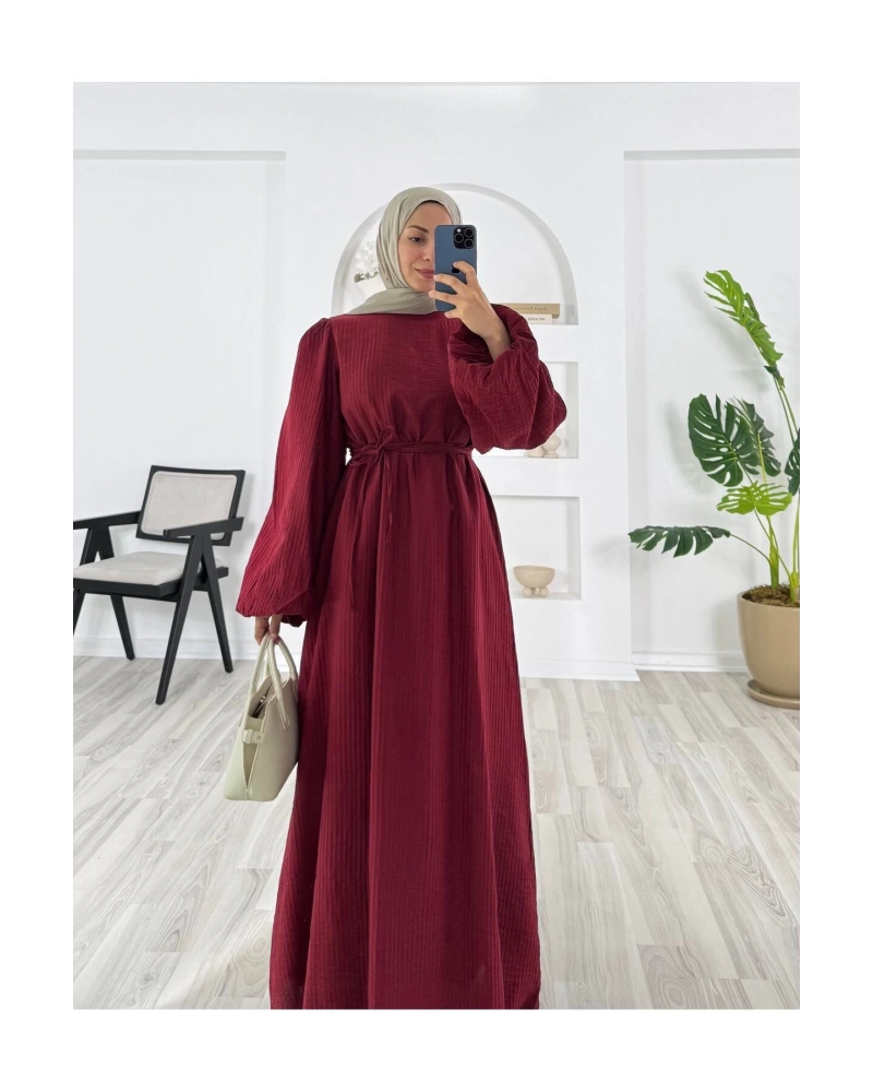 PİLİSELİ VRN POLYESTER KUMAŞ ASTARLI -BALON KOL HAKIM YAKA KEMERLİ ELBİSE