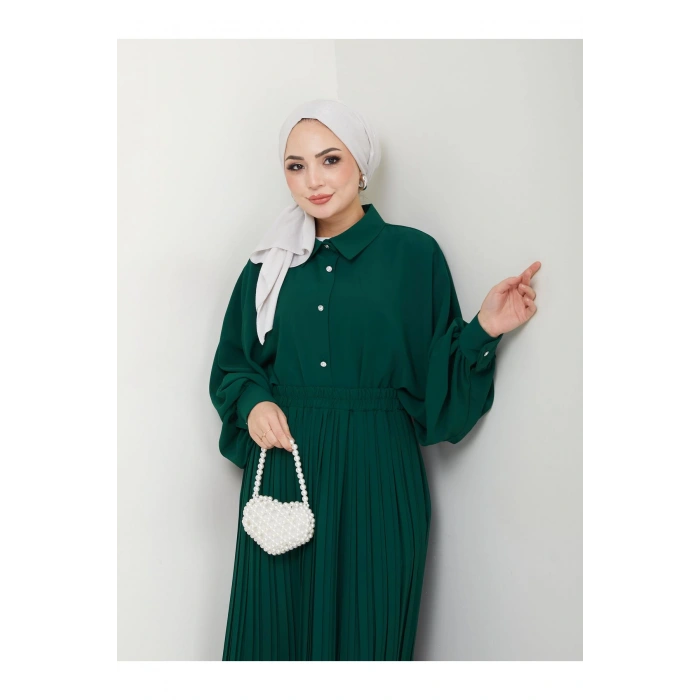 ETEĞİ PLİSELİ  GÖMLEKLI YAKA TESETTÜR TAKIM YEŞİL