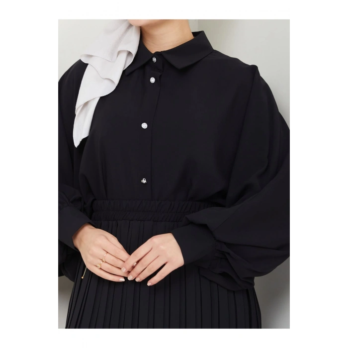 ETEĞİ PLİSELİ  GÖMLEKLI YAKA TESETTÜR TAKIM SİYAH