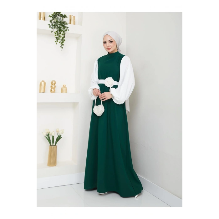 KADIN TESETTÜR KOLU BEYAZ ELBİSE ÇİÇEKLİ TOKA ZÜMEÜT ELBİSE