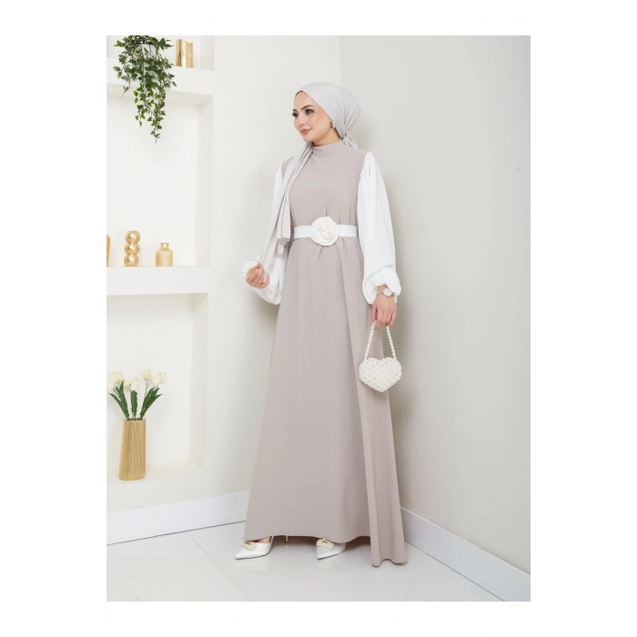 KADIN TESETTÜR KOLU BEYAZ ELBİSE ÇİÇEKLİ TOKA BEJ ELBİSE