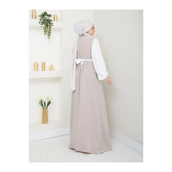 KADIN TESETTÜR KOLU BEYAZ ELBİSE ÇİÇEKLİ TOKA BEJ ELBİSE