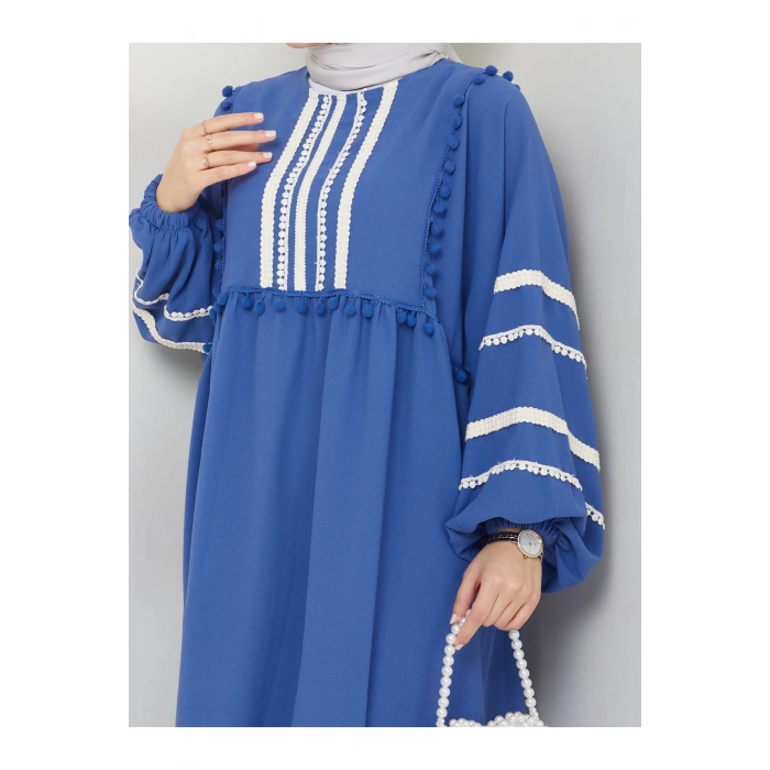 KADIN TESETTÜR DANTELLİ ŞERİT ELBİSE MAVİ