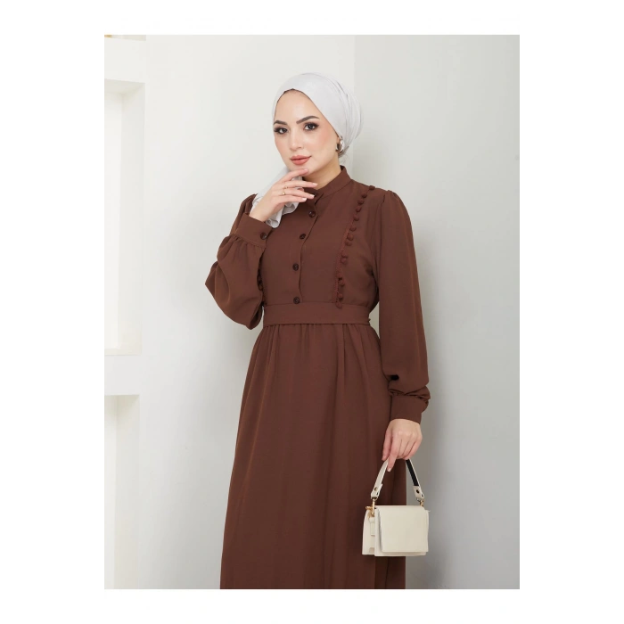 KADIN TESETTÜR DANTELLİ ŞERİT ELBİSE KAHVE