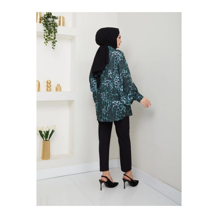 LEOPAR DESENLİ JESİCA GÖMLEK STANDERT BEDEN UZUN KOL 2508 KOYU ZÜMRÜT