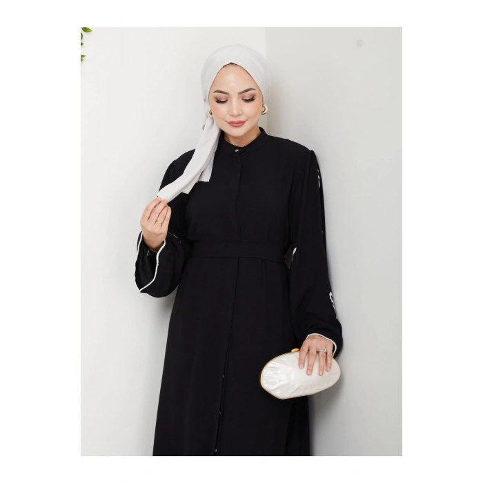 KOLU ÇİÇEK NAKIŞ DETAYLI TESETTÜR KADIN ABİYE ELBİSE SİYAH