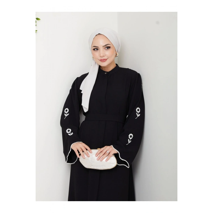 KOLU ÇİÇEK NAKIŞ DETAYLI TESETTÜR KADIN ABİYE ELBİSE SİYAH