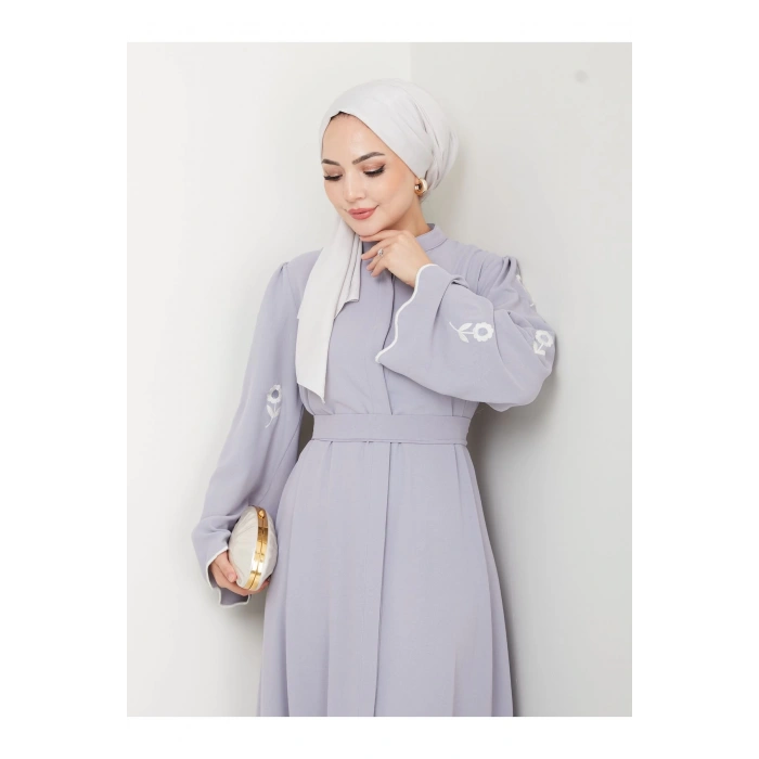 KOLU ÇİÇEK NAKIŞ DETAYLI TESETTÜR KADIN ABİYE ELBİSE GRİ