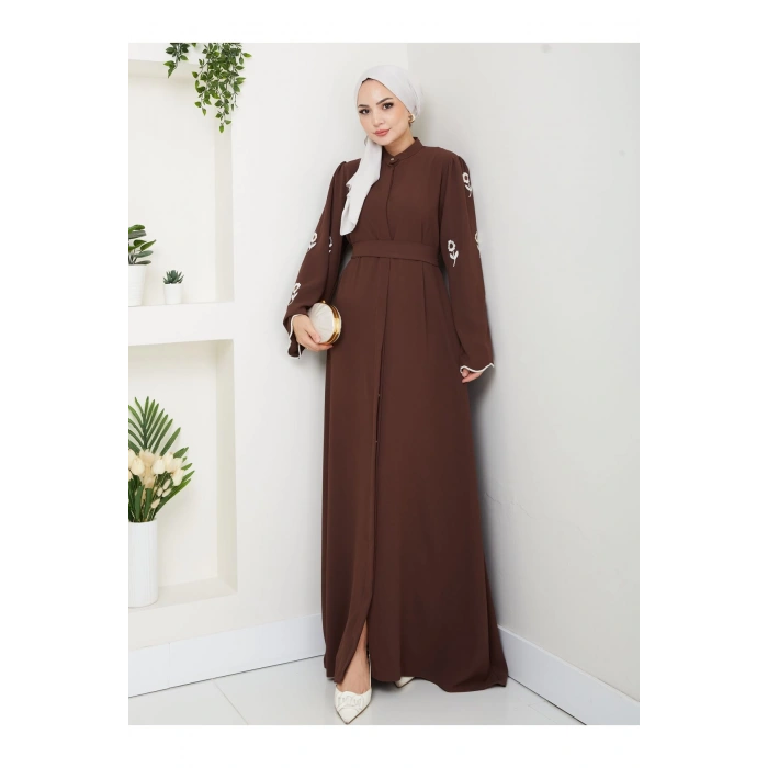 KOLU ÇİÇEK NAKIŞ DETAYLI TESETTÜR KADIN ABİYE ELBİSE KAHVE