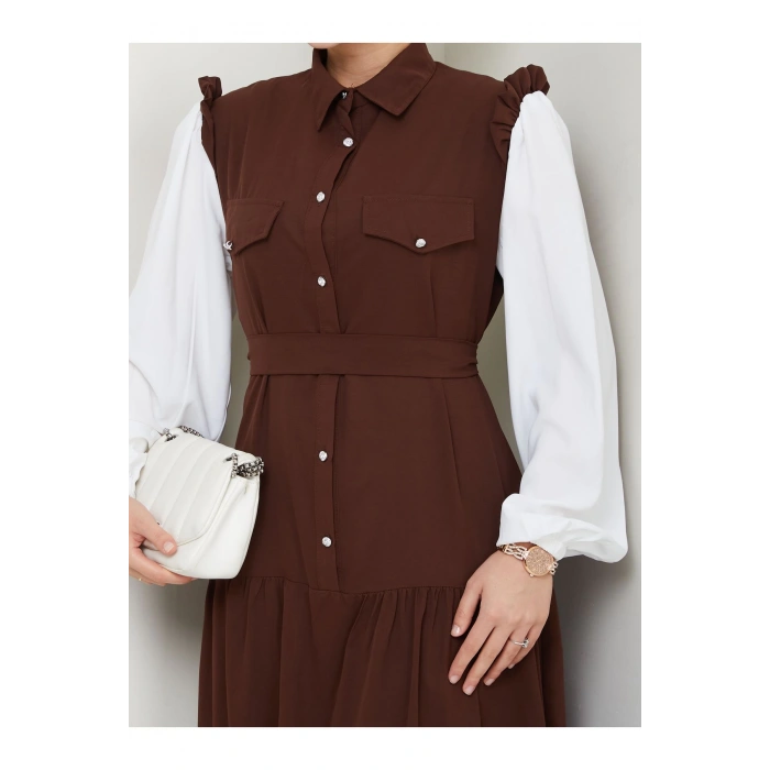 KOLU BEYAZ SALAŞ KADIN TESETTÜR ELBİSE