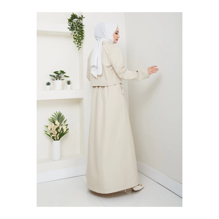 DÜĞMELİ DETAYLI CEPLİ TRENÇKOT ETEKLİ TAKIM TESETTÜR TAKIM KREM