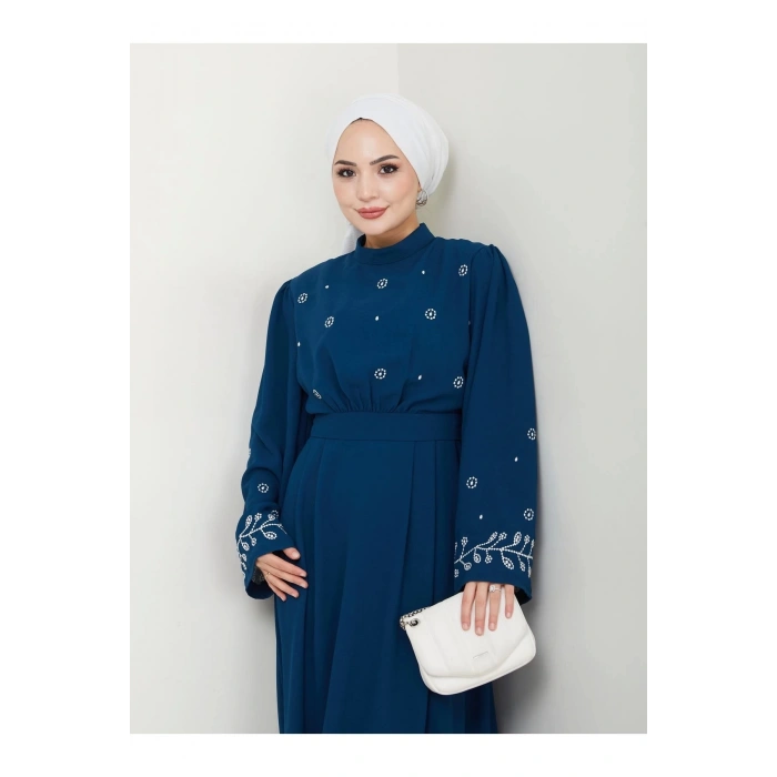 KADIN TESETTÜR NAKİŞLİ ELBİSE BALAMALI