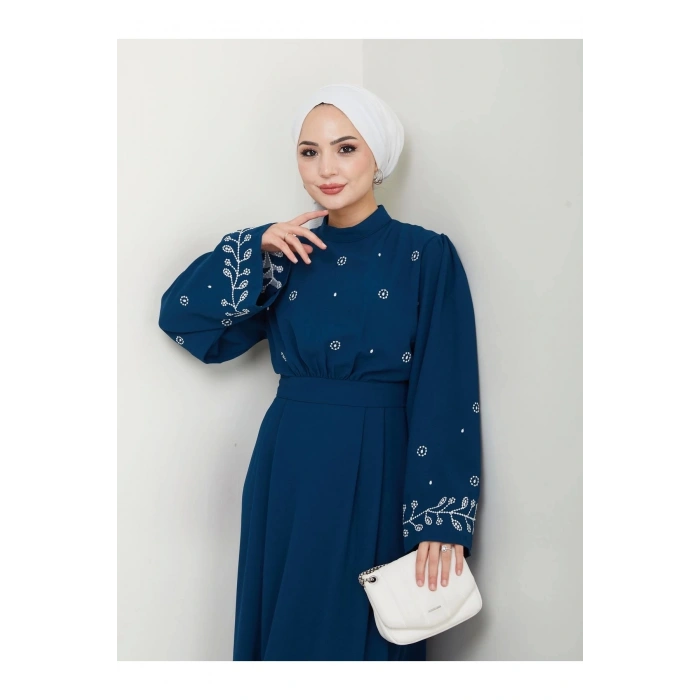 KADIN TESETTÜR NAKİŞLİ ELBİSE BALAMALI