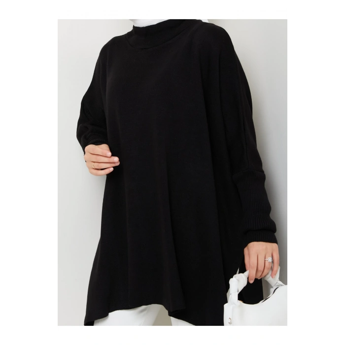 KADIN TESETTÜR TRİKO OVERSİZE KAZAK YANLARI YIRTMAÇLI SİYAH