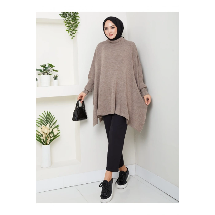 KADIN TESETTÜR TRİKO OVERSİZE KAZAK YANLARI YIRTMAÇLI BİSKÜVİ