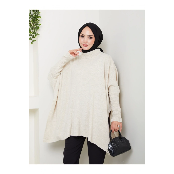 KADIN TESETTÜR TRİKO OVERSİZE KAZAK YANLARI YIRTMAÇLI BEJ