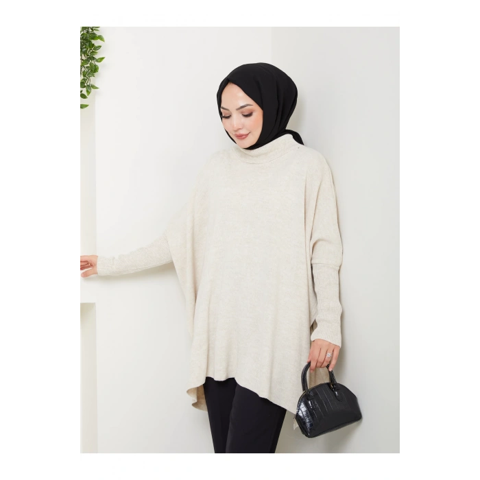 KADIN TESETTÜR TRİKO OVERSİZE KAZAK YANLARI YIRTMAÇLI BEJ