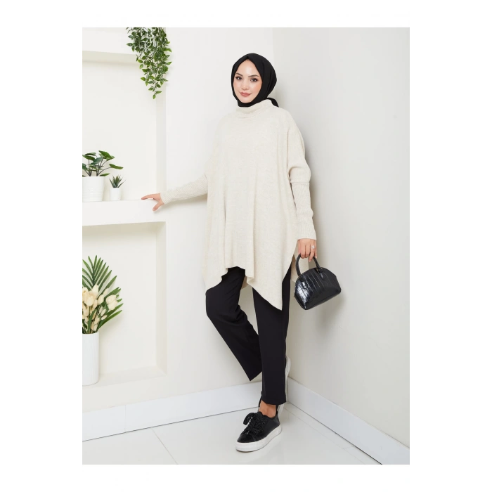 KADIN TESETTÜR TRİKO OVERSİZE KAZAK YANLARI YIRTMAÇLI BEJ