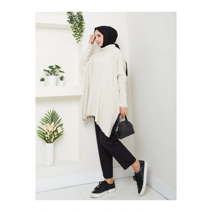 KADIN TESETTÜR TRİKO OVERSİZE KAZAK YANLARI YIRTMAÇLI BEJ