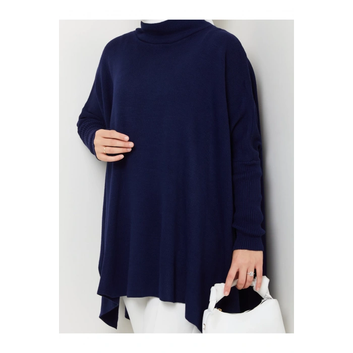 KADIN TESETTÜR TRİKO OVERSİZE KAZAK YANLARI YIRTMAÇLI LACİVERT