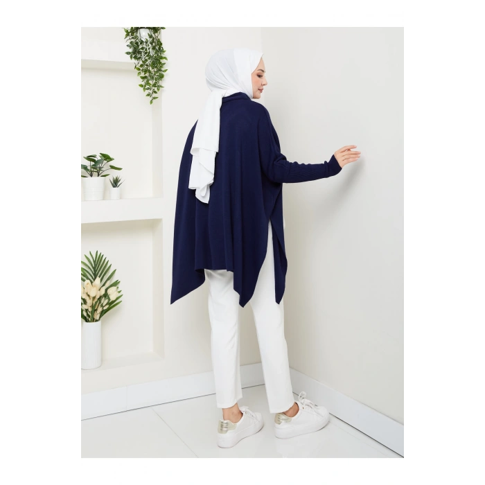 KADIN TESETTÜR TRİKO OVERSİZE KAZAK YANLARI YIRTMAÇLI LACİVERT