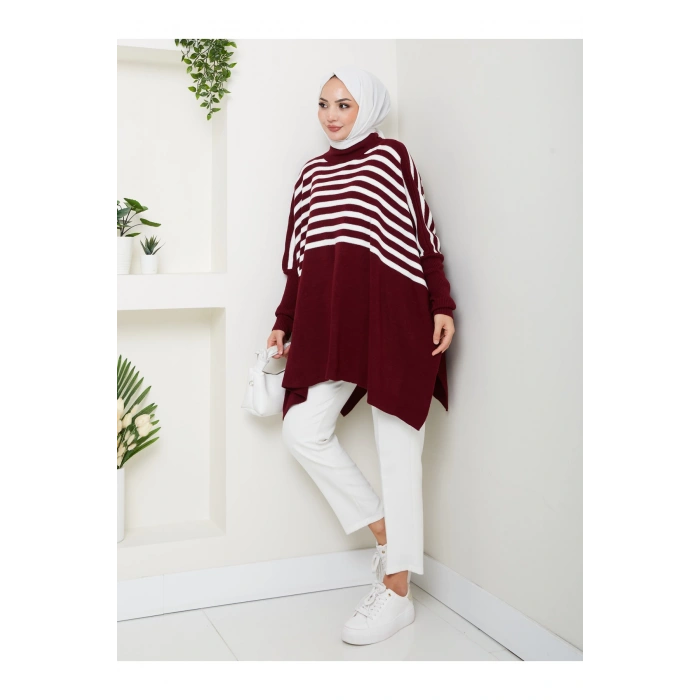 KADIN TESETTÜR ÇİZGİLİ DESENLİ TRİKO OVERSİZE KAZAK YANLARI YIRTMAÇLI BORDO