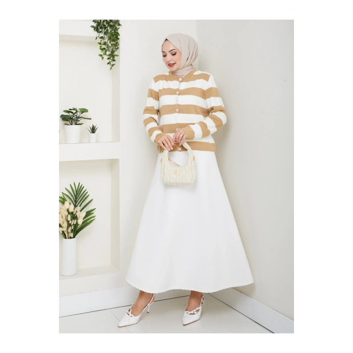 KADIN BEJ KREM ÇİZGİLİ HIRKA GOLD DÜĞMELİ TRİKO HIRKA