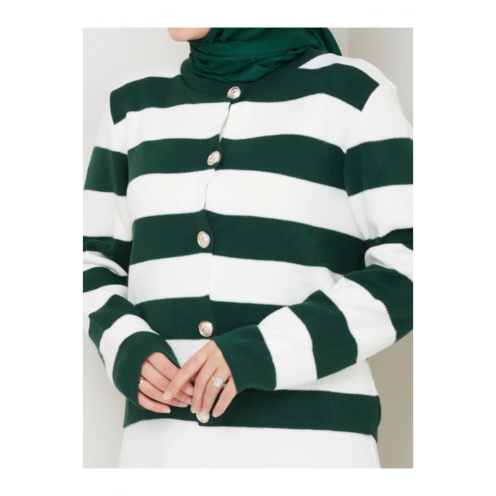 KADIN ZÜMRÜT KREM ÇİZGİLİ HIRKA GOLD DÜĞMELİ TRİKO HIRKA